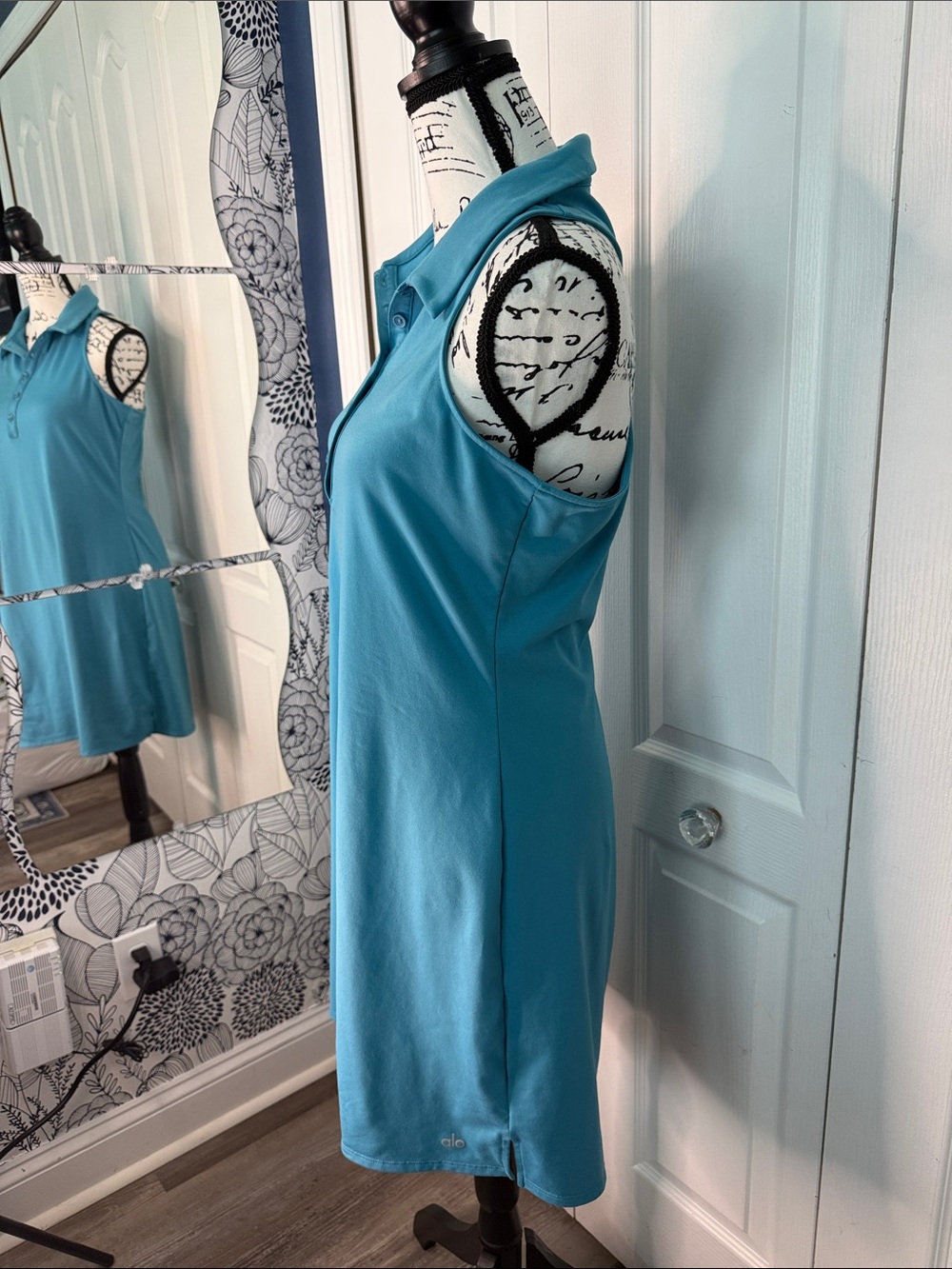 ALO Yoga Charmed Point Collar Sleeveless Tennis Dress in Blue Splash - Picture 2 of 6